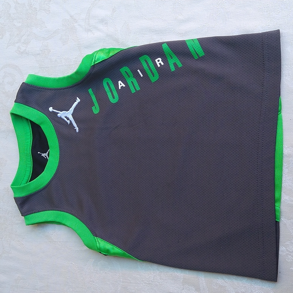 4T: BOYS AIR JORDAN SHIRT